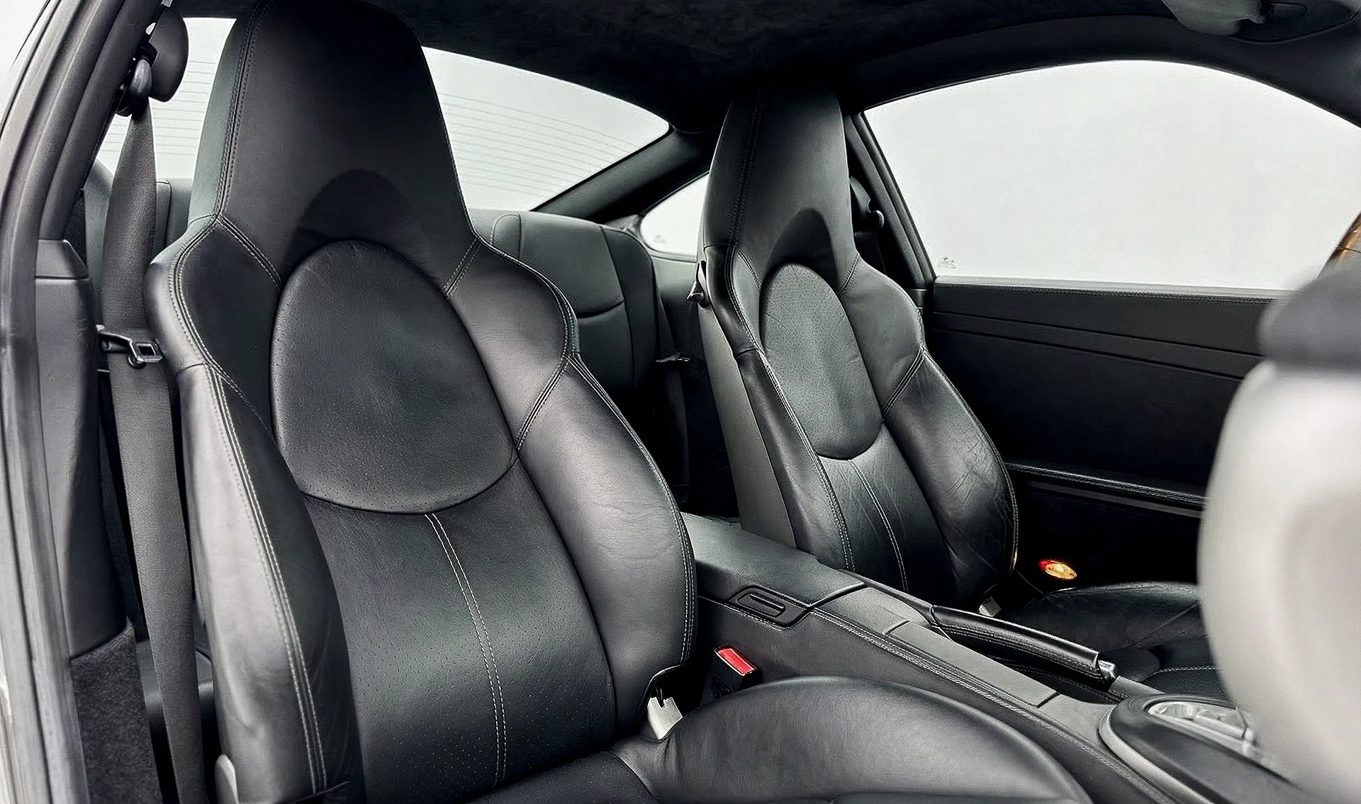 porsche_911_grau_24_nxt_classics